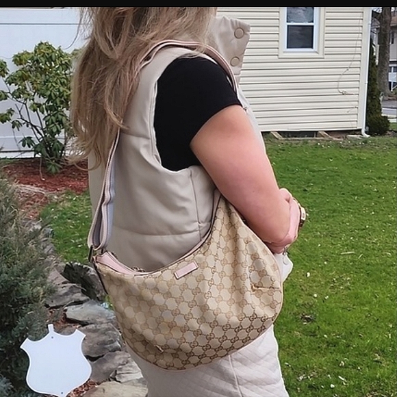 Gucci Monogram Bag - Picture 2 of 16